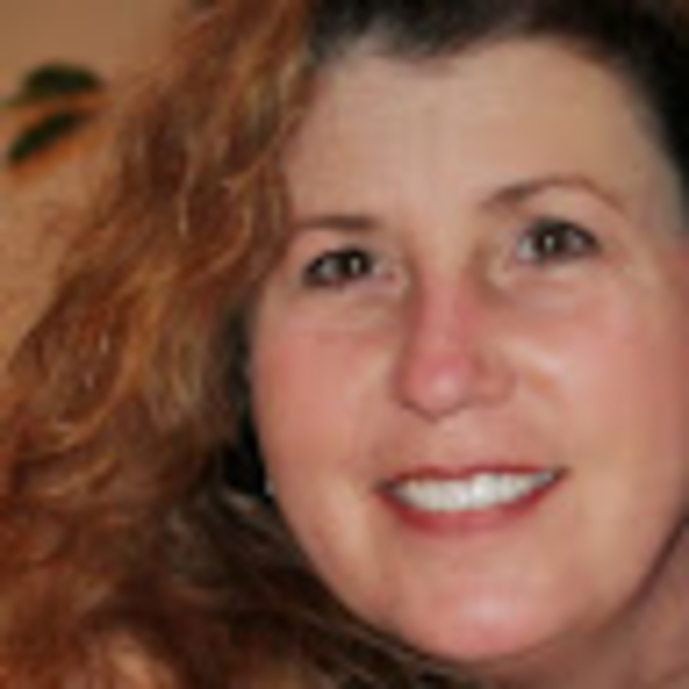 Meet your Posher, Carolyn